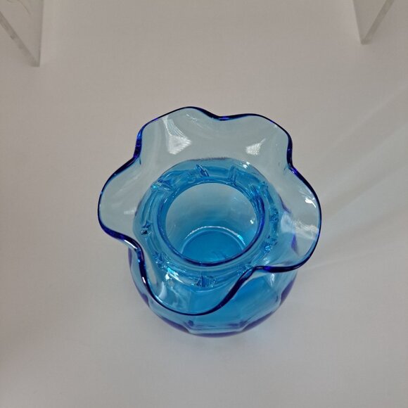 Pilgrim Ruffle Vase Hand Blown Blue Glass Clear Ribbed Applied - Picture 5 of 5
